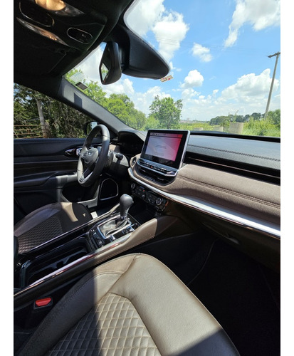 Jeep Commander 2.0 TD380 TURBO DIESEL OVERLAND AT9