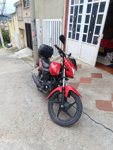 Moto Suzuki Hayatte 115. Mod 2015.