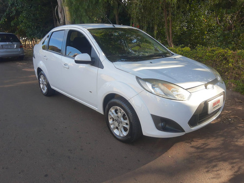 Imagem 13 de 14 de Ford New Fiesta Sedan 1.6 Se (flex)