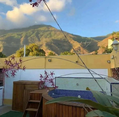 Venta Fabulosa Quinta En Urbanizacion Los Chorros Bv