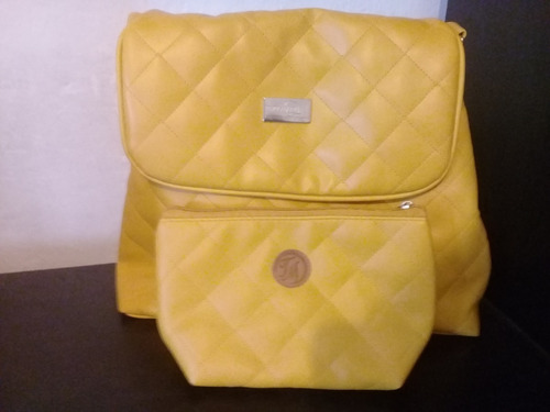 Bolsa Con Cosmetiquera Color Amarillo Mostaza Y Cosmetiquera
