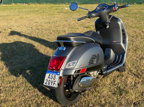 Vespa 300 Gts Super Sport