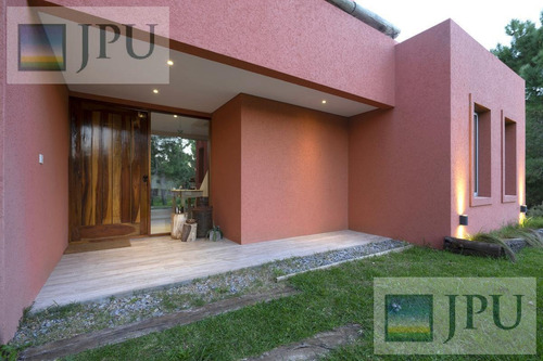 Imagen 6 de 30 de Casa En Venta - Costa Esmeralda - Residencial