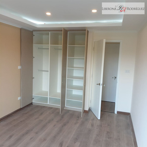 Casa En Venta De 4 Dorm. En Quilpué