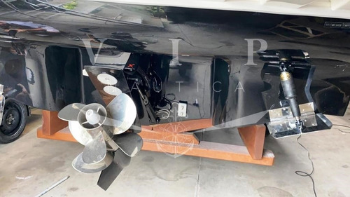 Imagem 14 de 25 de Lancha Focker 305 Usada 2019 | Ventura Nova Sedna Real Fs