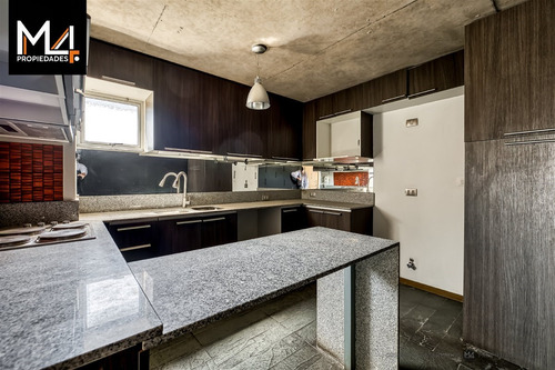 Departamento Triplex Con Quincho Privado En Azotea, 2 Dorm.
