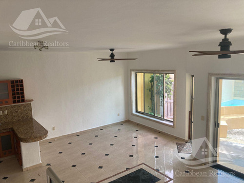 Casa En Venta En Cancún Con Alberca Propia Y Rooftop