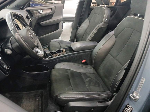 Volvo XC40 1.5 T5 RECHARGE R-DESIGN GEARTRONIC