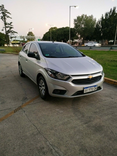 Imagen 3 de 12 de Chevrolet Onix 1.4 Lt 98cv 2017