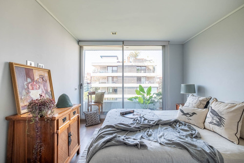 Barrio Las Lilas: Colegio San Ignacio Y Conectividad