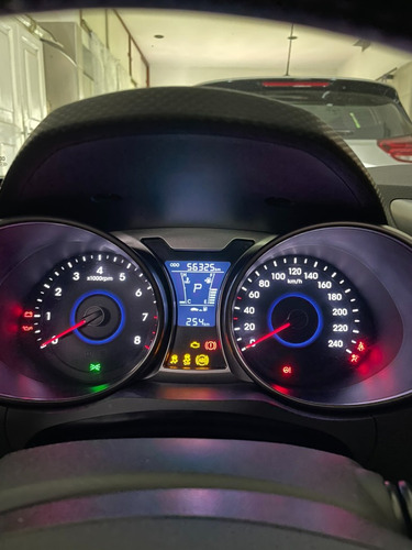 Hyundai Veloster 1.6 130cv At