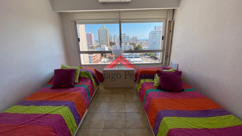 Apto 3 Dormitorios 3 Baños En Peninsula Cuenta El Edificio Con Servicio De Playa - Ref: 6835