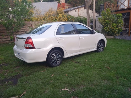 Imagen 13 de 15 de Toyota Etios 2018 1.5 Sedan Xls