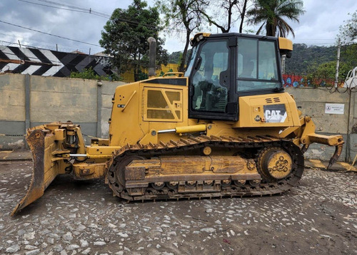  Trator De Esteiras Caterpillar  D6k Ano 2011  