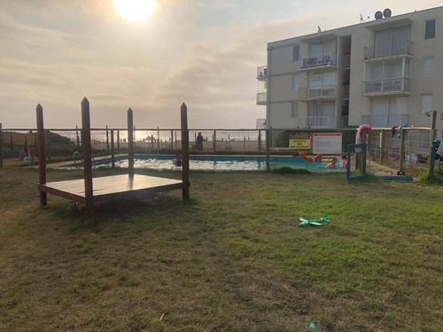 Departamento A Los Pies Del Mar, Con Una Vista Privilegiada.