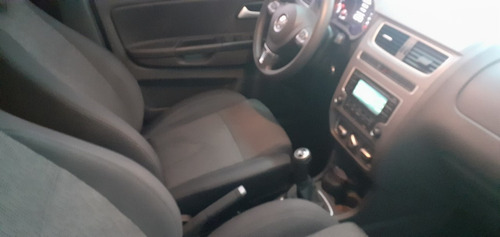 Volkswagen Suran 1.6 Trenline 2014 Km 63mil