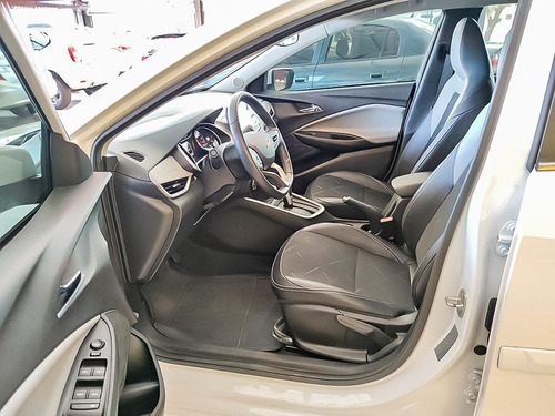 Imagem 4 de 14 de Chevrolet Onix 1.0 Turbo Premier