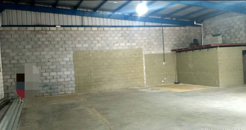 Depósito. Doble Ingreso.total 180 M².
