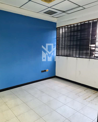 Local En Alquiler Y Venta, Centro Comercial Cristal, Puerto Ordaz.