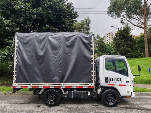 Chevrolet Nhr Estacas 2771 Cc Diésel M/t 2014