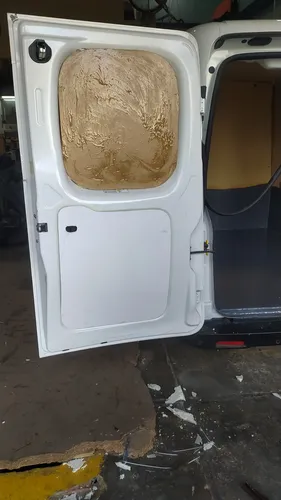 Revestimiento Para Transporte De Alimento Con Equipo De Frío