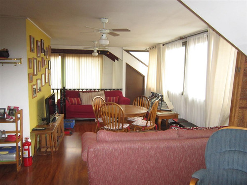 Amplio Chalet En Venta De 5 Dorm. En Los Dominícos