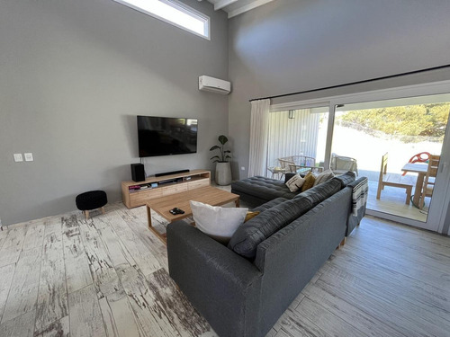 Imagen 10 de 30 de Casa En Alquiler- Ecuestre Lote 235- Costa Esmeralda