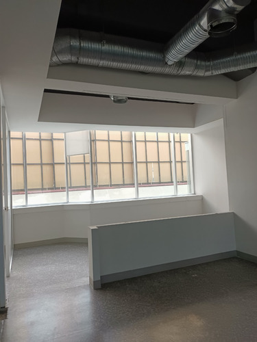 Rento Oficina 630 M2, En El Mejor Corredor De Edificios Corporativos De Oficinas