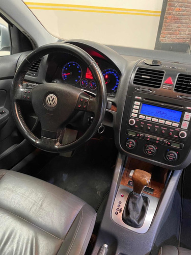 Volkswagen Vento 2.5 Luxury Wood Tiptronc 2007
