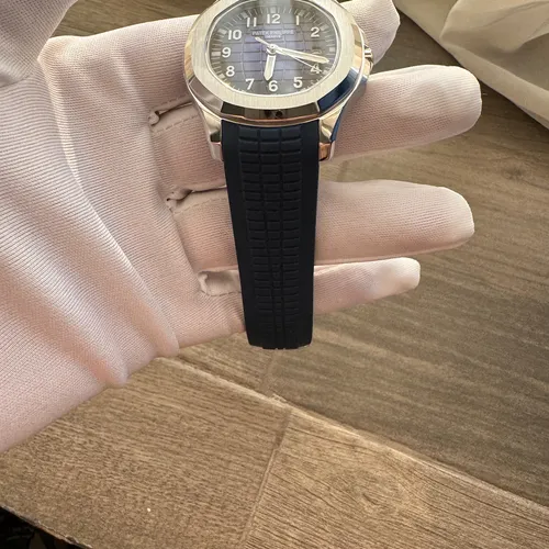 Patek philippe aquanaut 40mm best sale