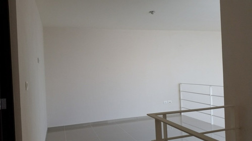 Casa Misión San Joaquín, Atrás De Plaza Constituyentes, 3 Recámaras, Recámara Con Baño En Planta Baja Y Recámara Principal Con Vestidor