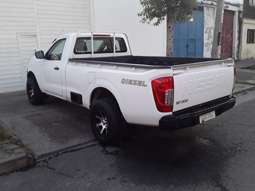 Imagen 5 de 22 de Nissan Np 300 Cabina Simple