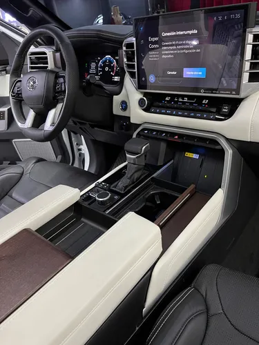 Toyota Sequoia 3.5 V6 Capstone