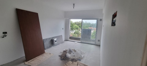 En Venta Palomar Departamento De 1 Ambiente Balcon F: 9206