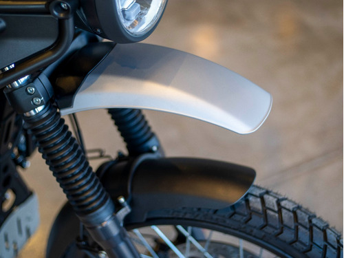 Imagen 16 de 25 de Royal Enfield Himalayan Mirage Silver