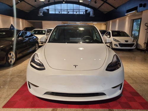 Imagen 3 de 10 de Tesla Model Y Long Range Hilton Motors Co