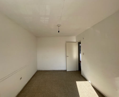 Casa En Venta Alto Alberdi - 3 Dormitorios - Cochera - Escritura Y Planos!