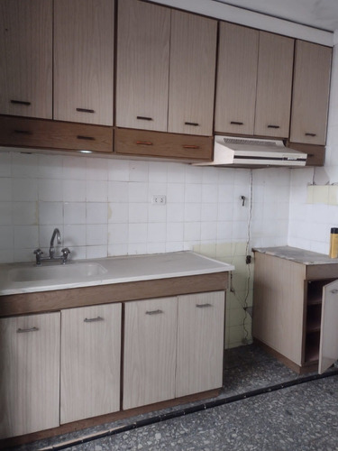 Imagen 3 de 18 de Venta - Casa En Lote Propio - Mosconi 2779 - Saenz Peña