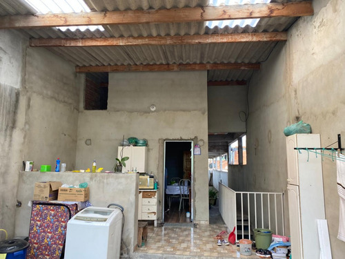 Casa Sobrado Com Excelente Espaço E Conforto