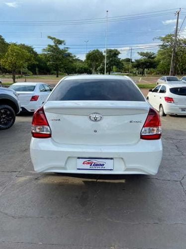 Imagem 5 de 11 de Toyota Etios Sd X 15l At