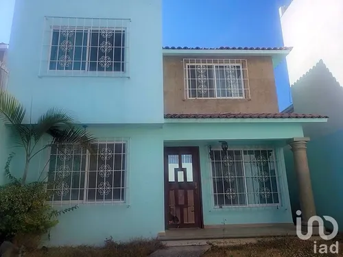 Venta Casa 4 Ambientes Los Presidentes