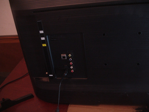 Imagem 6 de 8 de Tv Samsung Series 4 Un32j4290agxzd Hd 32 Tela Quebrada