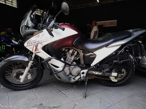 Xl 700v Transalp 2011
