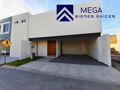 Casa En Venta En Fracc. Residencial Senderos Iii Durango