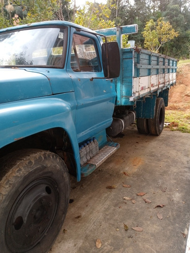Imagem 11 de 12 de Ford F600