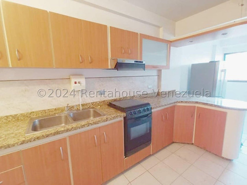 Marcos Gonzalez Alquila Bello Apartamento Zona Este Barquisimeto - Lara. #25-5104