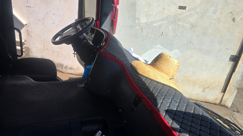 Scania P360 4x2 2014/14 Susp A Ar Automatica