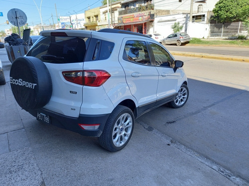 Imagen 3 de 15 de Ford Ecosport 2015 2.0 Se 143cv 4x2