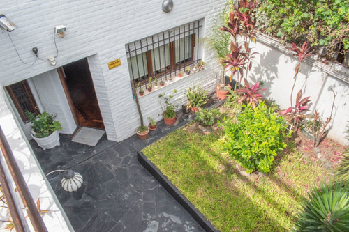 Ph En Venta 7 Ambientes En Monte Castro