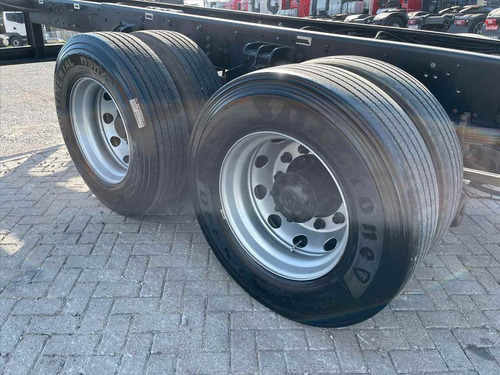 Imagem 3 de 14 de Ford Cargo 2431 6x2 2019 Impecável